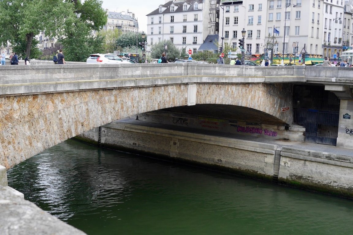 Le Petit Pont / Cardinal Lustiger
